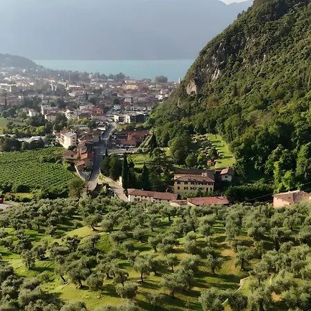 Casa Sara With Swimming Pool Apartment Riva del Garda