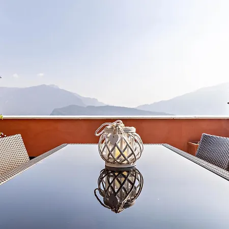 Apartment Casa Sara With Swimming Pool Riva del Garda
