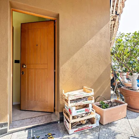 Apartment Casa Sara With Swimming Pool Riva del Garda